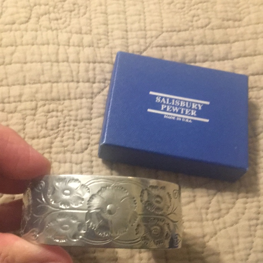 Silver Pewter Bracelet Gem